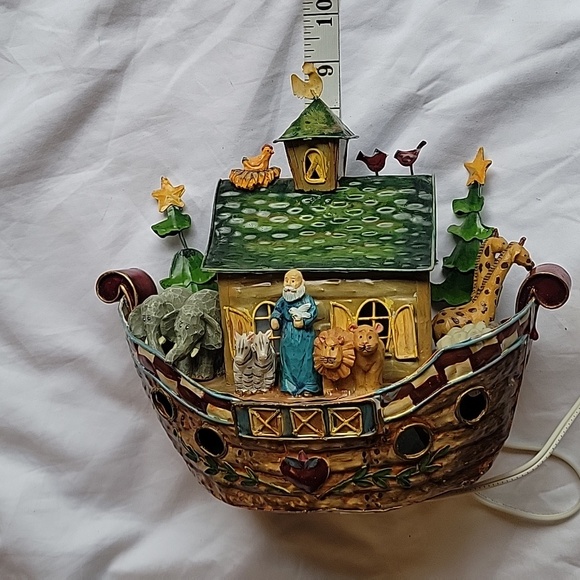 KURT S. ADLER Noah’s Ark Metal Night Light Home Table Top Bible Ship Boat Decor - Picture 16 of 17